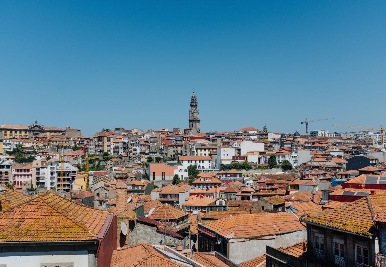 Estudio en Oporto - Estudio con Terraza cerca de la Estación de Tren Principal 🚂