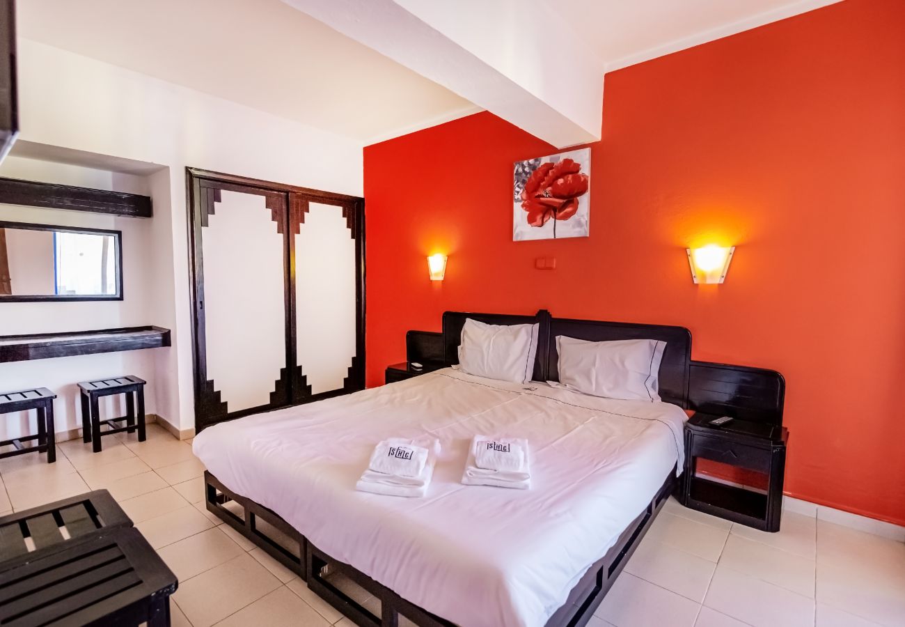 Apartamento en Portimão - Piso cerca de Praia da Rocha en Portimão - by Hopstays