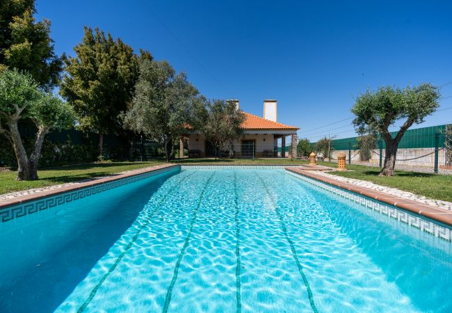 Casa en Palmela - Villa con Piscina y 4 Dormitorios en Palmela 🇵🇹