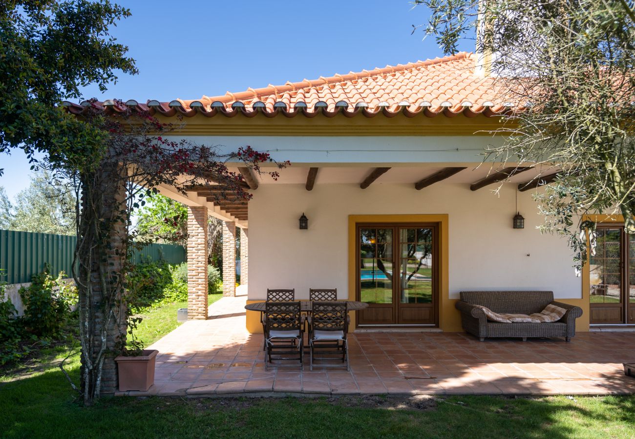 Casa en Palmela - Villa con Piscina y 4 Dormitorios en Palmela 🇵🇹