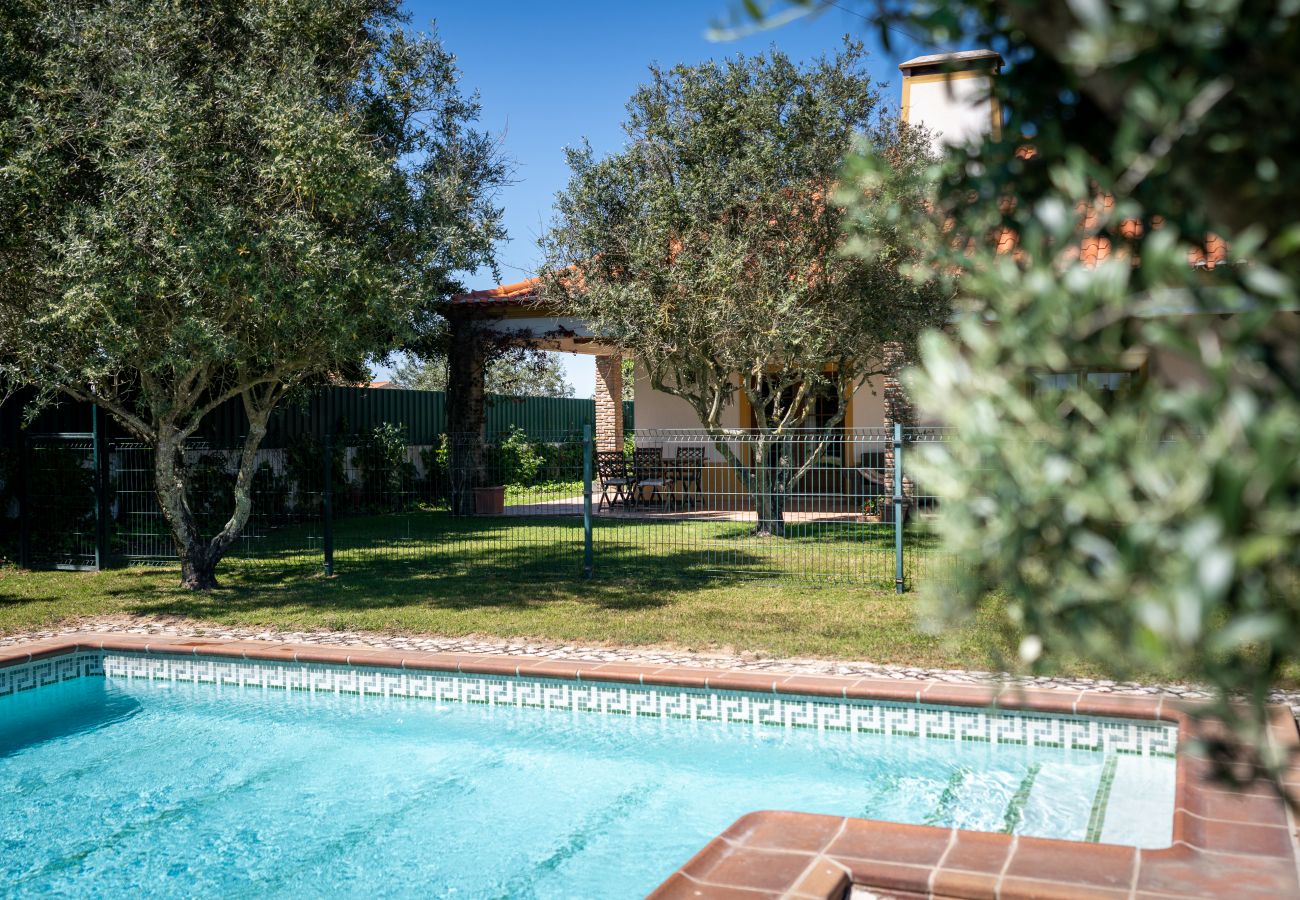 Casa en Palmela - Villa con Piscina y 4 Dormitorios en Palmela 🇵🇹