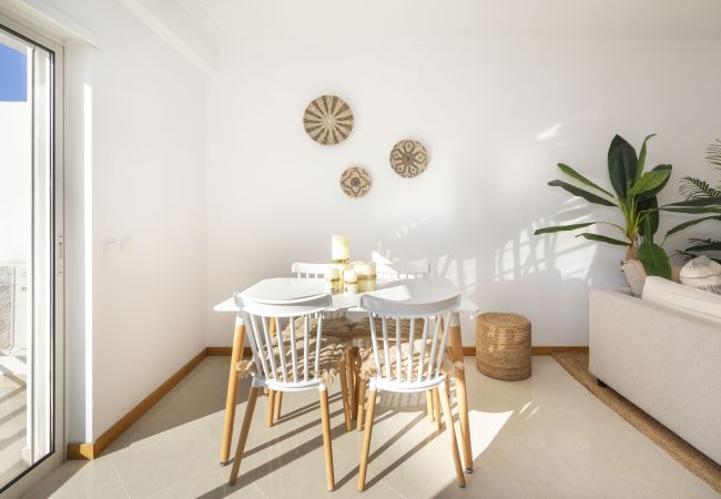 Apartamento en Albufeira - Apartamento en Albufeira con Balcón, Aparcamiento Privado 😎🅿️