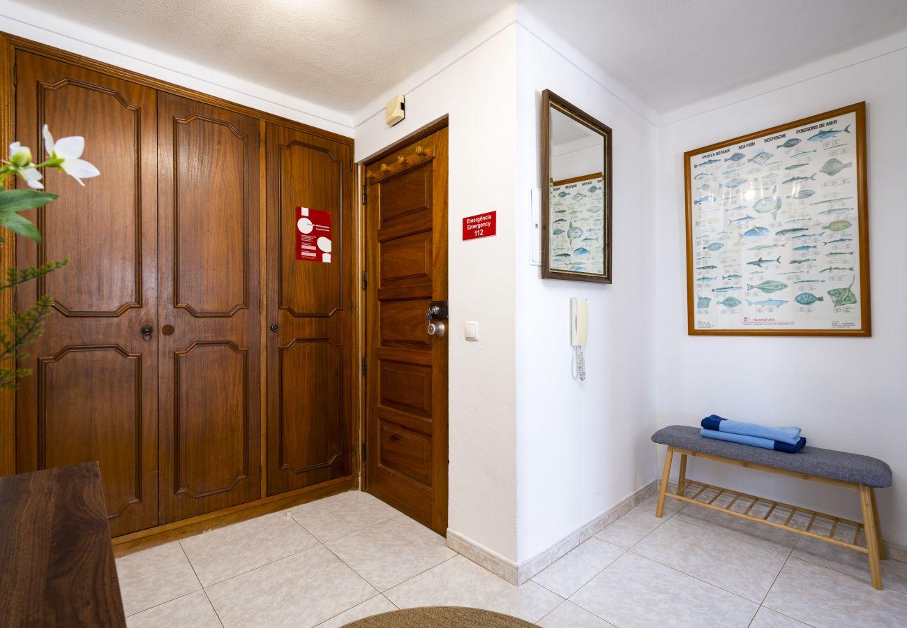Apartamento en Albufeira - Albufeira Salgados Sailor by Hopstays | Balcón