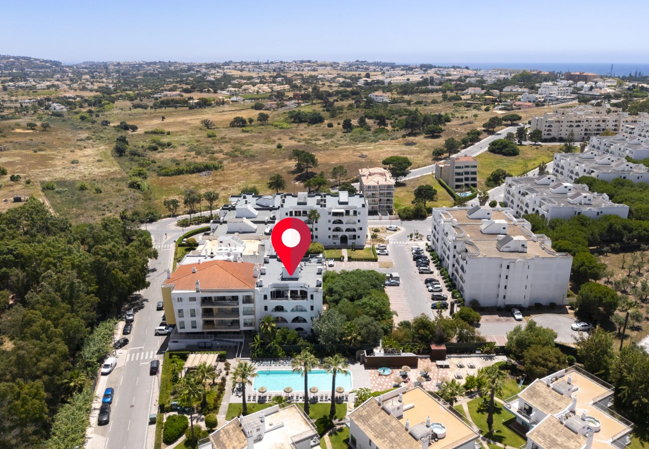 Apartamento en Albufeira - Albufeira Salgados Sailor by Hopstays | Balcón