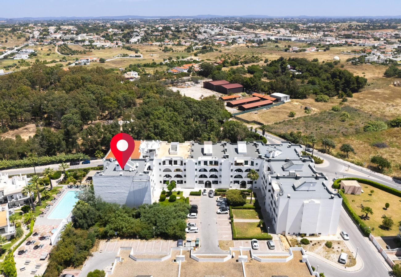Apartamento en Albufeira - Albufeira Salgados Sailor by Hopstays | Balcón