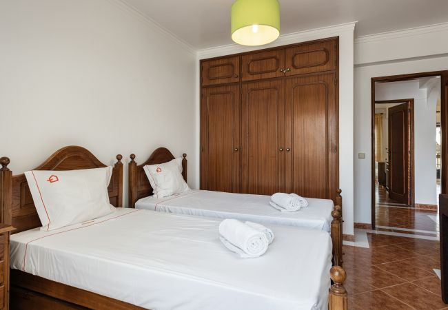 Apartamento en Vilamoura - Vilamoura Garden View by Hopstays | Piscina Apartamento en Vilamoura - Vilamoura Garden View by Hopstays | Piscina