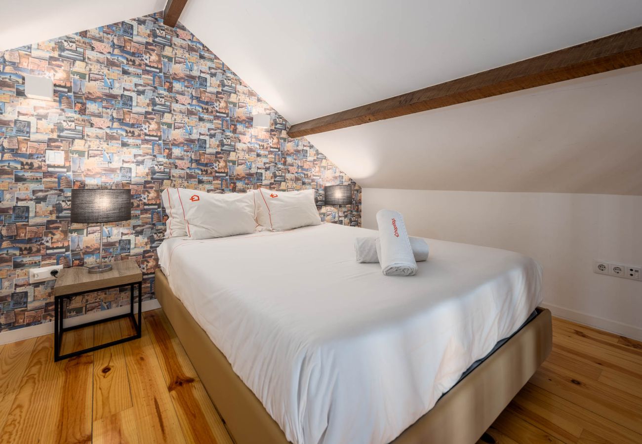 Apartamento en Oporto - Oporto Tiles Mezzanine by Hopstays | Marquês