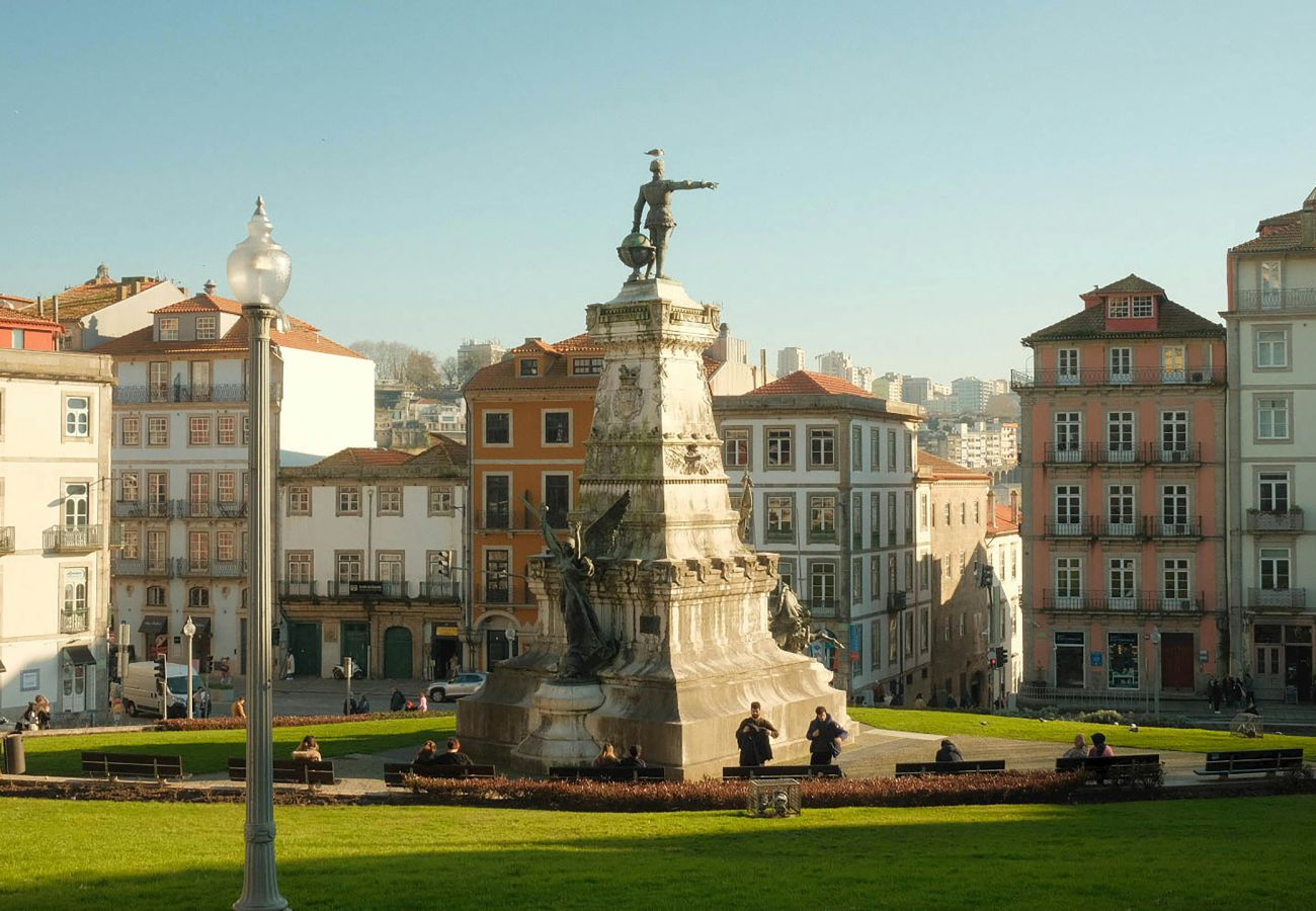 Apartamento en Oporto - Moderno de 2 dorm. con balcón en Campo Alegre