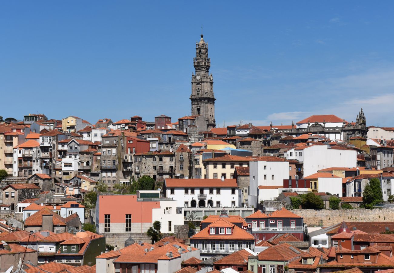 Apartamento en Oporto - Moderno de 2 dorm. con balcón en Campo Alegre