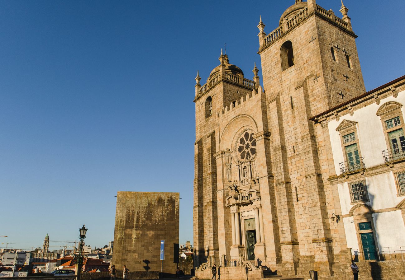 Apartamento en Oporto - Moderno de 2 dorm. con balcón en Campo Alegre