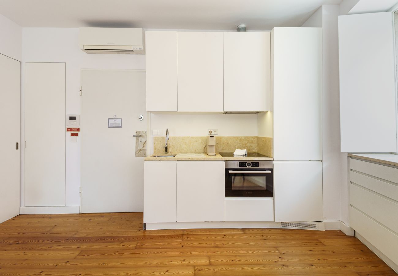Apartamento en Lisboa ciudad - Casa do Castelo: 1st Floor Central Gem in Arroios