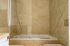 Apartamento en Lisbon - Casa do Castelo: 1st Floor Central Gem in Arroios