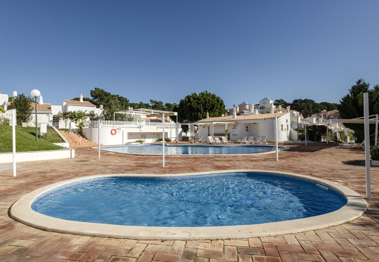 Maison à Vilamoura - Vilamoura Eden Villas par Hopstays | Piscine & Golf
