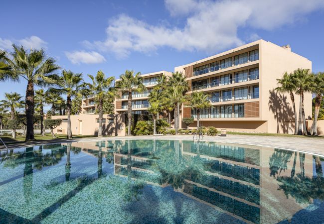 Appartement à Albufeira - Fantastique Appartement à Salgados | Piscines | 300m de la plage ⛱️