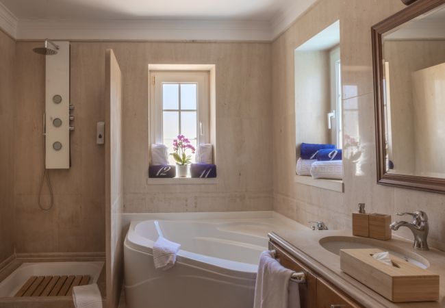 Villa à Ericeira - Vila Martinho par Hopstays | Piscine et Vue sur la Mer Villa à Ericeira - Vila Martinho par Hopstays | Piscine et Vue sur la Mer