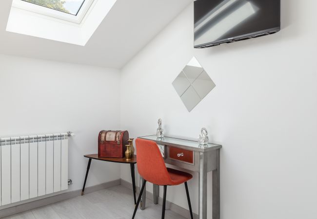 Villa à Crestuma - Crestuma Bright par Hopstays | Piscine avec Vue sur le Douro Villa à Crestuma - Crestuma Bright par Hopstays | Piscine avec Vue sur le Douro