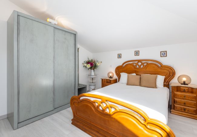 Villa à Crestuma - Crestuma Bright par Hopstays | Piscine avec Vue sur le Douro Villa à Crestuma - Crestuma Bright par Hopstays | Piscine avec Vue sur le Douro