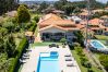 Villa à Crestuma - Crestuma Bright par Hopstays | Piscine avec Vue sur le Douro