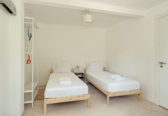 Chambres d'hôtes à Palmela - Hopstays - Guest house - Quinta de Zanao  Chambres d'hôtes à Palmela - Hopstays - Guest house - Quinta de Zanao