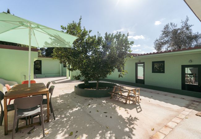 Chambres d'hôtes à Palmela - Hopstays - Guest house - Quinta de Zanao  Chambres d'hôtes à Palmela - Hopstays - Guest house - Quinta de Zanao