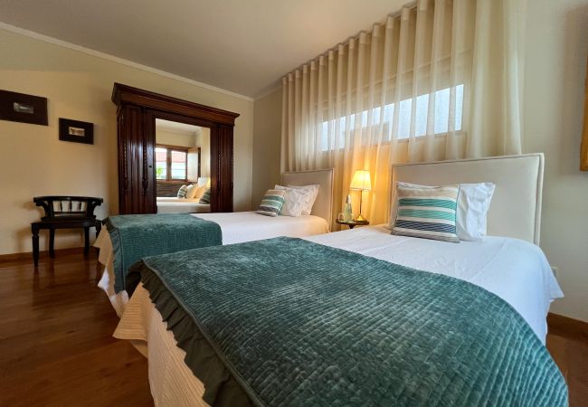 Villa à Gouvães do Douro - Maison Gouvães par Hopstays | Piscine & Vue sur le Douro Villa à Gouvães do Douro - Maison Gouvães par Hopstays | Piscine & Vue sur le Douro