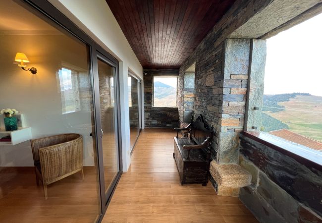 Villa à Gouvães do Douro - Maison Gouvães par Hopstays | Piscine & Vue sur le Douro Villa à Gouvães do Douro - Maison Gouvães par Hopstays | Piscine & Vue sur le Douro