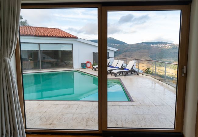 Villa à Gouvães do Douro - Maison Gouvães par Hopstays | Piscine & Vue sur le Douro Villa à Gouvães do Douro - Maison Gouvães par Hopstays | Piscine & Vue sur le Douro