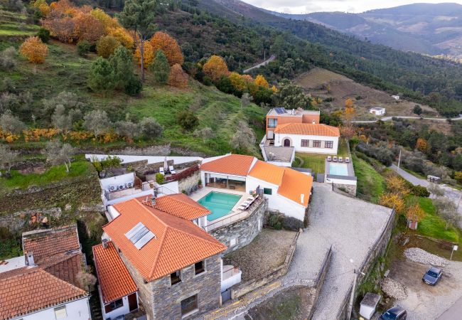 Villa à Gouvães do Douro - Maison Gouvães par Hopstays | Piscine & Vue sur le Douro Villa à Gouvães do Douro - Maison Gouvães par Hopstays | Piscine & Vue sur le Douro