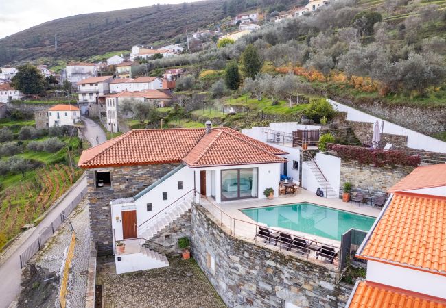 Villa à Gouvães do Douro - Maison Gouvães par Hopstays | Piscine & Vue sur le Douro Villa à Gouvães do Douro - Maison Gouvães par Hopstays | Piscine & Vue sur le Douro