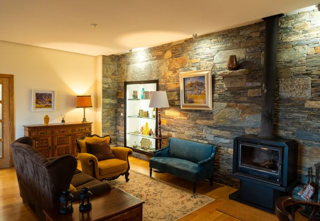 Villa à Gouvães do Douro - Maison Gouvães par Hopstays | Piscine & Vue sur le Douro Villa à Gouvães do Douro - Maison Gouvães par Hopstays | Piscine & Vue sur le Douro