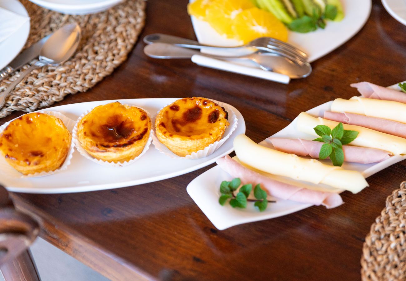 Villa à Gouvães do Douro - Maison Gouv&atilde;es par Hopstays | Piscine & Vue sur le Douro