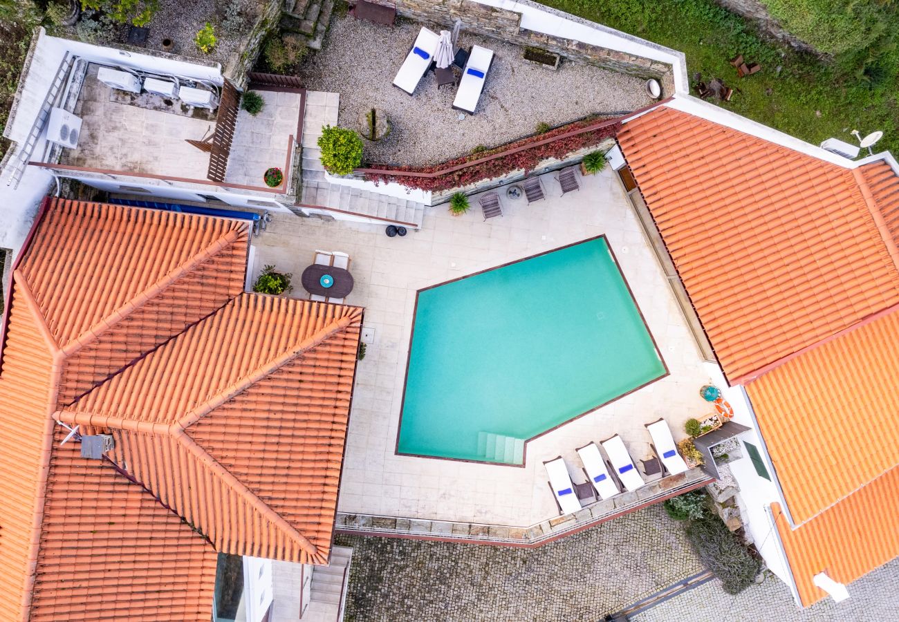 Villa à Gouvães do Douro - Maison Gouv&atilde;es par Hopstays | Piscine & Vue sur le Douro