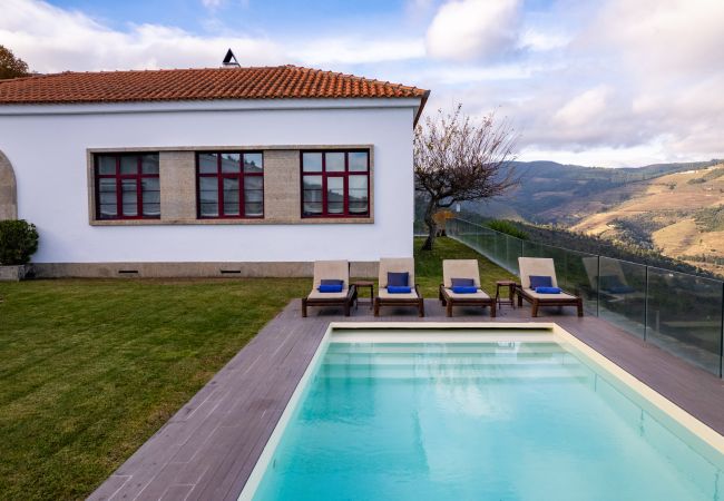 Villa à Sabrosa - Lugar das letras - École Historique avec Vue sur le Douro Villa à Sabrosa - Lugar das letras - École Historique avec Vue sur le Douro