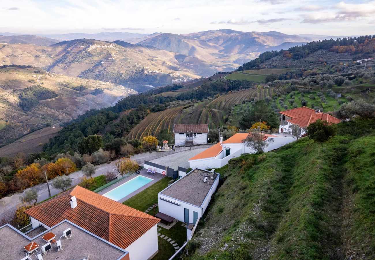 Villa à Sabrosa - Lugar das letras - École Historique avec Vue sur le Douro