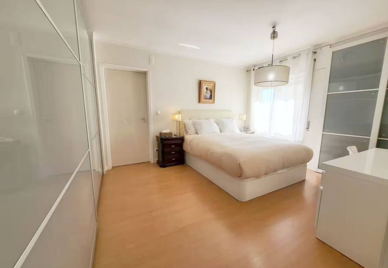 Appartement à Lisbonne - Appartement familial 115m² 2ch/2sdb Métro Telheiras