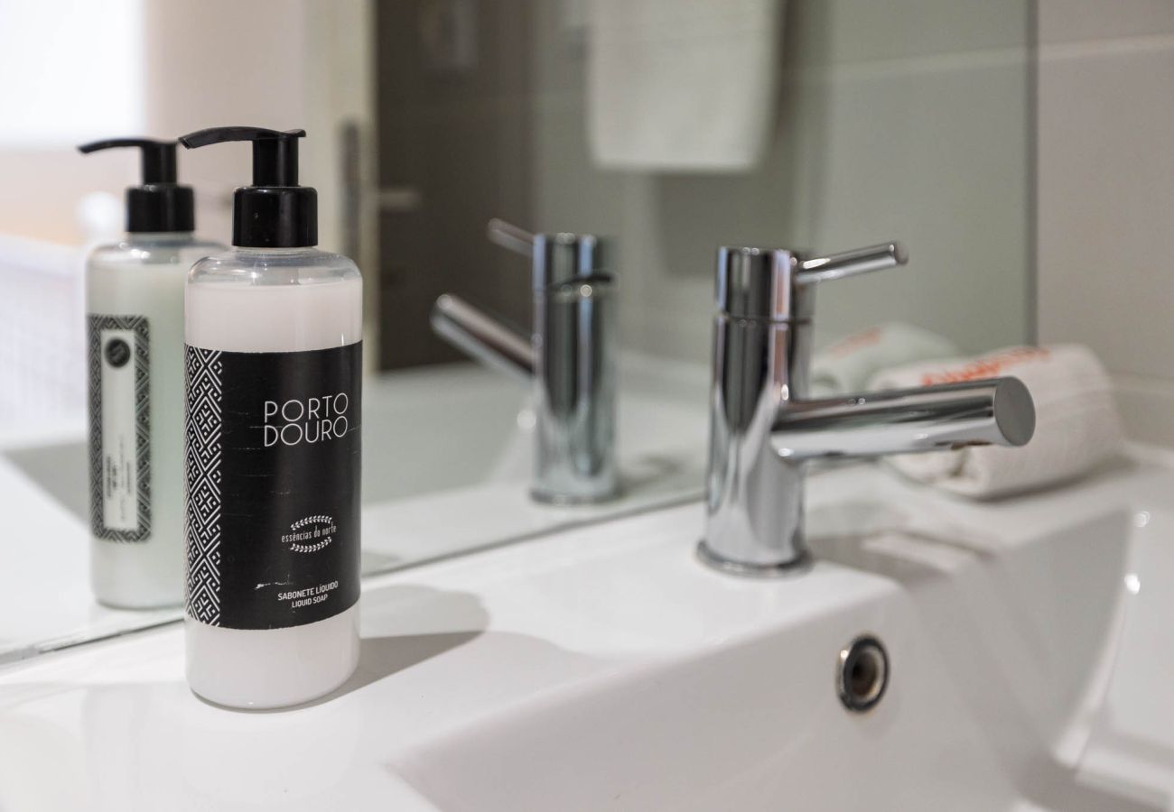 Appartement à Porto - Oporto Tiles Mezzanine by Hopstays | Marquês