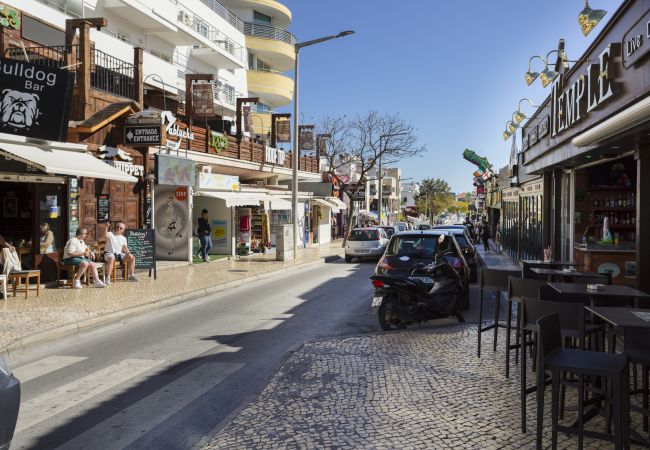 Appartamento a Albufeira - Appartamento ad Albufeira con Balcone, Parcheggio Privato 😎🅿️