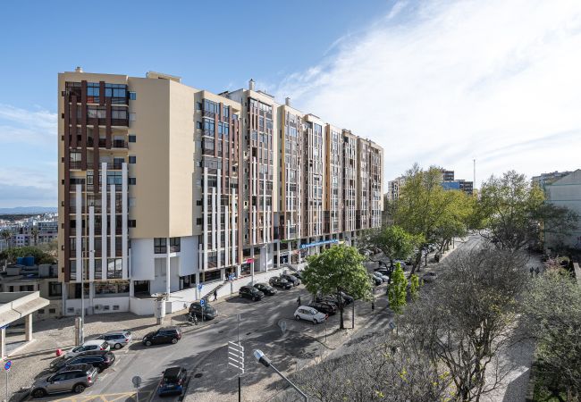 Appartamento a Almada - Almada Saudade di Hopstays | Soppalco & Fascino Appartamento a Almada - Almada Saudade di Hopstays | Soppalco & Fascino