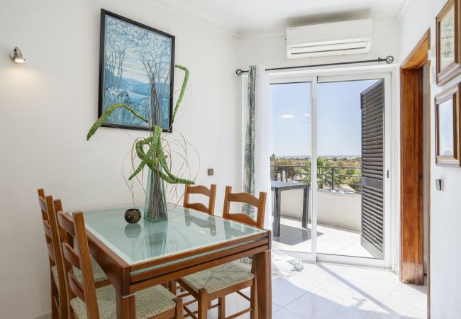 Appartamento a Albufeira - Albufeira Salgados Sailor by Hopstays | Balcone Appartamento a Albufeira - Albufeira Salgados Sailor by Hopstays | Balcone