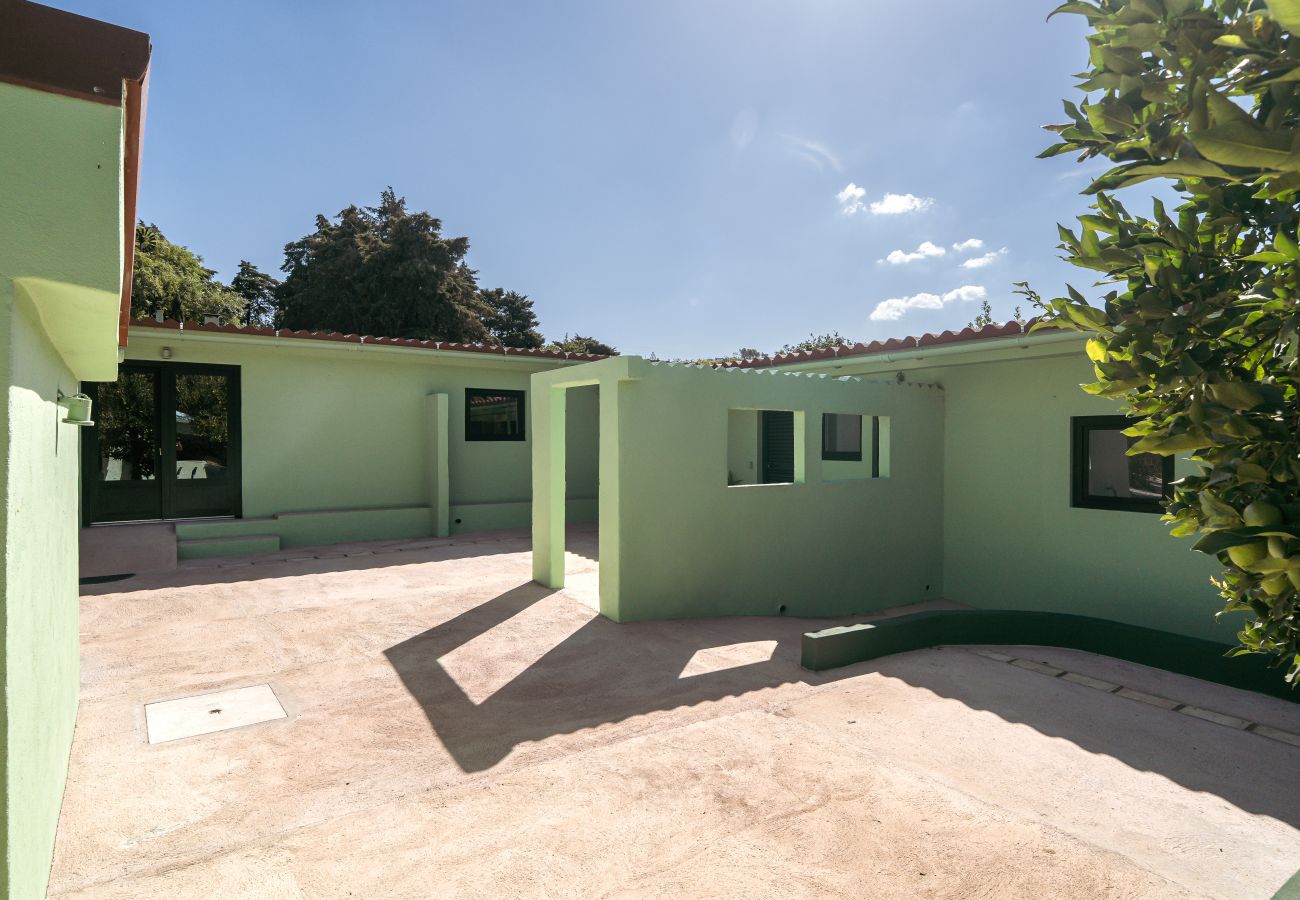 Villa a Palmela - Hopstays - Quinta de Zanão House