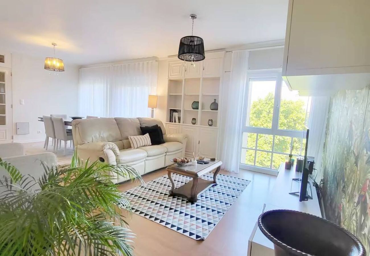Appartamento a Lisboa - Appartamento per famiglie 115m2 2Br/2BA Metro Telheiras