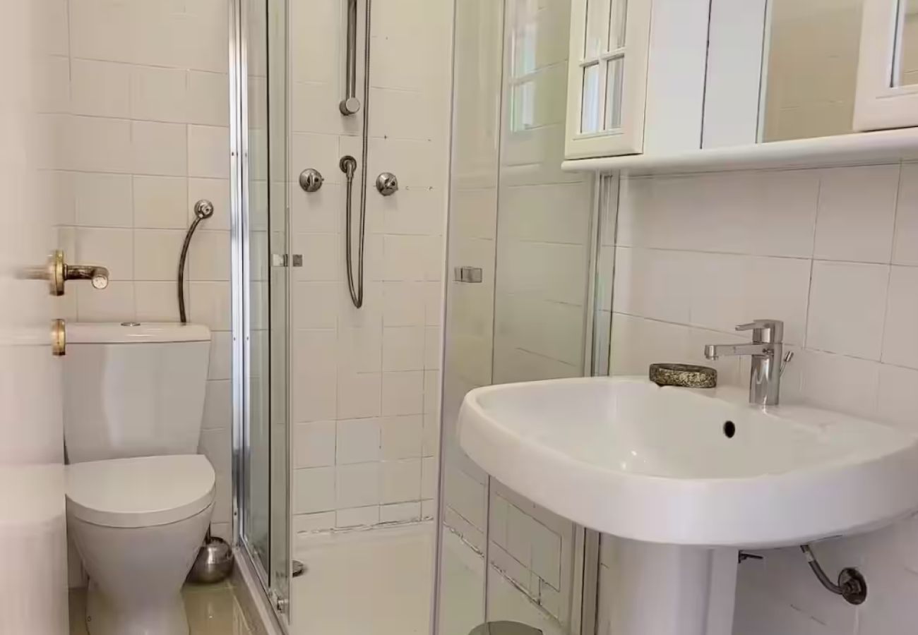 Appartamento a Lisboa - Appartamento per famiglie 115m2 2Br/2BA Metro Telheiras