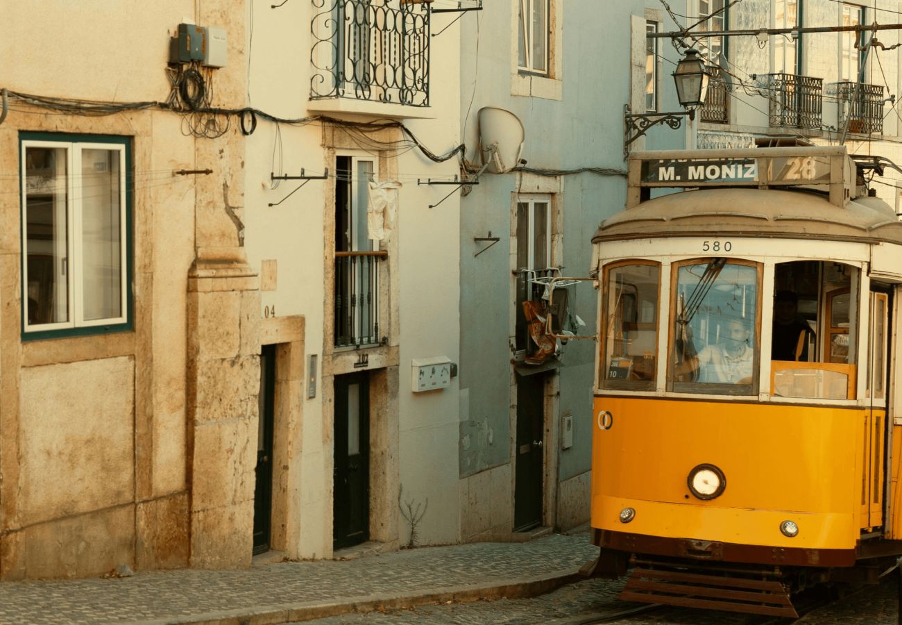 Appartamento a Lisboa - Casa do Beco: Cuore di Arroios & Vista Castelo