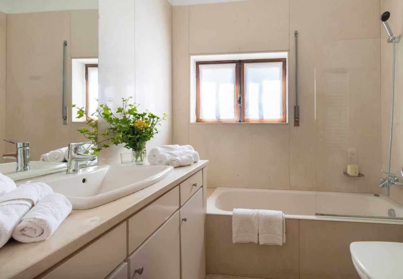 Villa a Vila Nova de Gaia - Casa das Heras - Jacuzzi + Voucher per 1 Cena