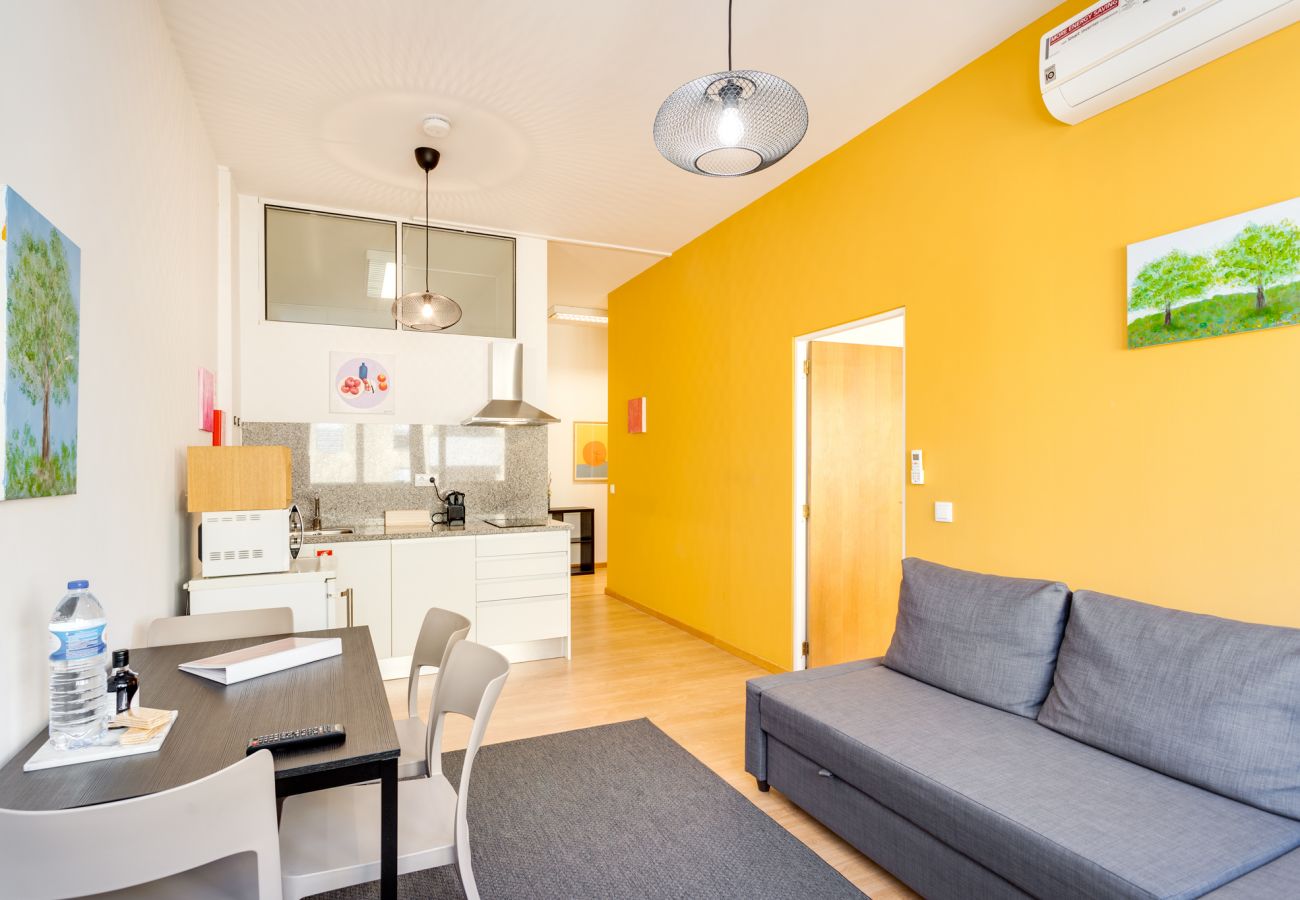 Apartamento em Porto - Apartamento Mercado Bom Sucesso (Digital Nomads Friendly) - by Hopstays