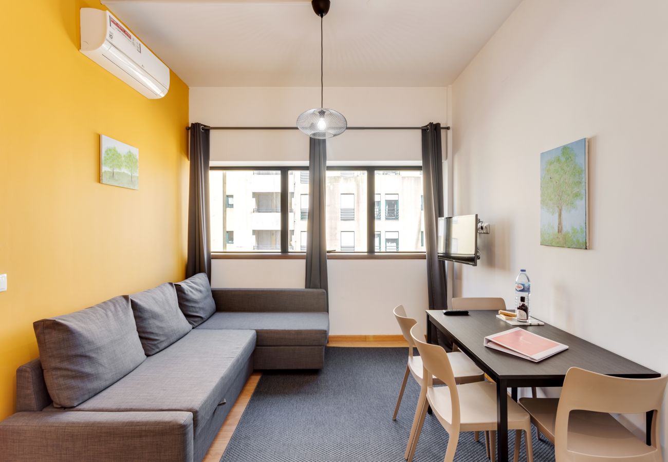 Apartamento em Porto - Apartamento Mercado Bom Sucesso (Digital Nomads Friendly) - by Hopstays