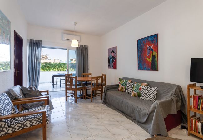 Apartamento em Vilamoura - NEW! Apartamento com Piscina em Vilamoura