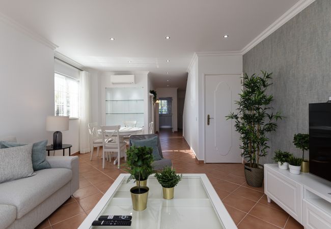 Casa em Vilamoura - Vilamoura Eden Villas por Hopstays | Piscina & Golfe Casa em Vilamoura - Vilamoura Eden Villas por Hopstays | Piscina & Golfe