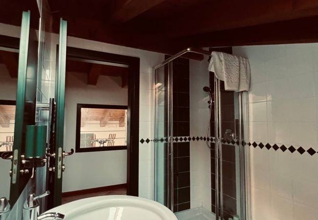 Casa em Romano d´Ezzelino - Wow House - Moradia com piscina e jardim Casa em Romano d´Ezzelino - Wow House - Moradia com piscina e jardim