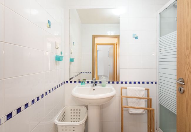 Apartamento em Portimão - Apartamento 2 quartos 2 casas de banho, a 1km da praia. 🏖️